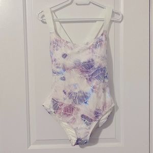 GapFit One-Piece Swimsuit- NWT- large